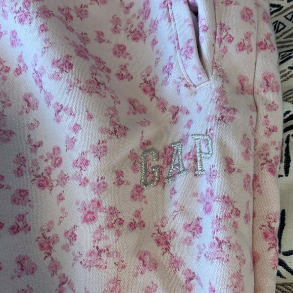 Gap x LoveShackFancy Floral Jogger Pants - Picture 3 of 7